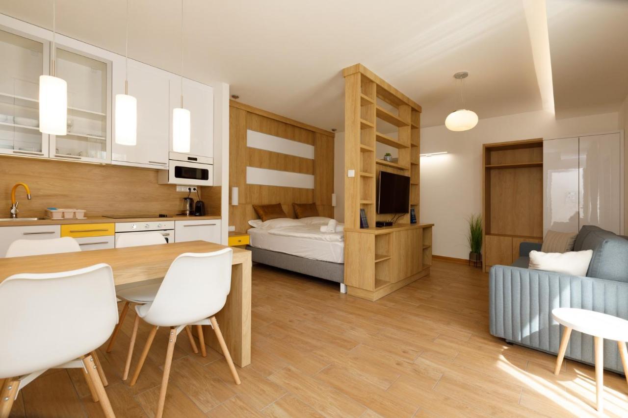 La Bella Centrum Apartmanok Piros/Sarga Хевиз Экстерьер фото