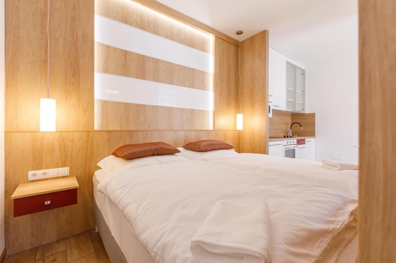 La Bella Centrum Apartmanok Piros/Sarga Хевиз Экстерьер фото