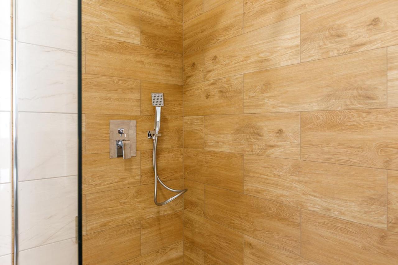 La Bella Centrum Apartmanok Piros/Sarga Хевиз Экстерьер фото