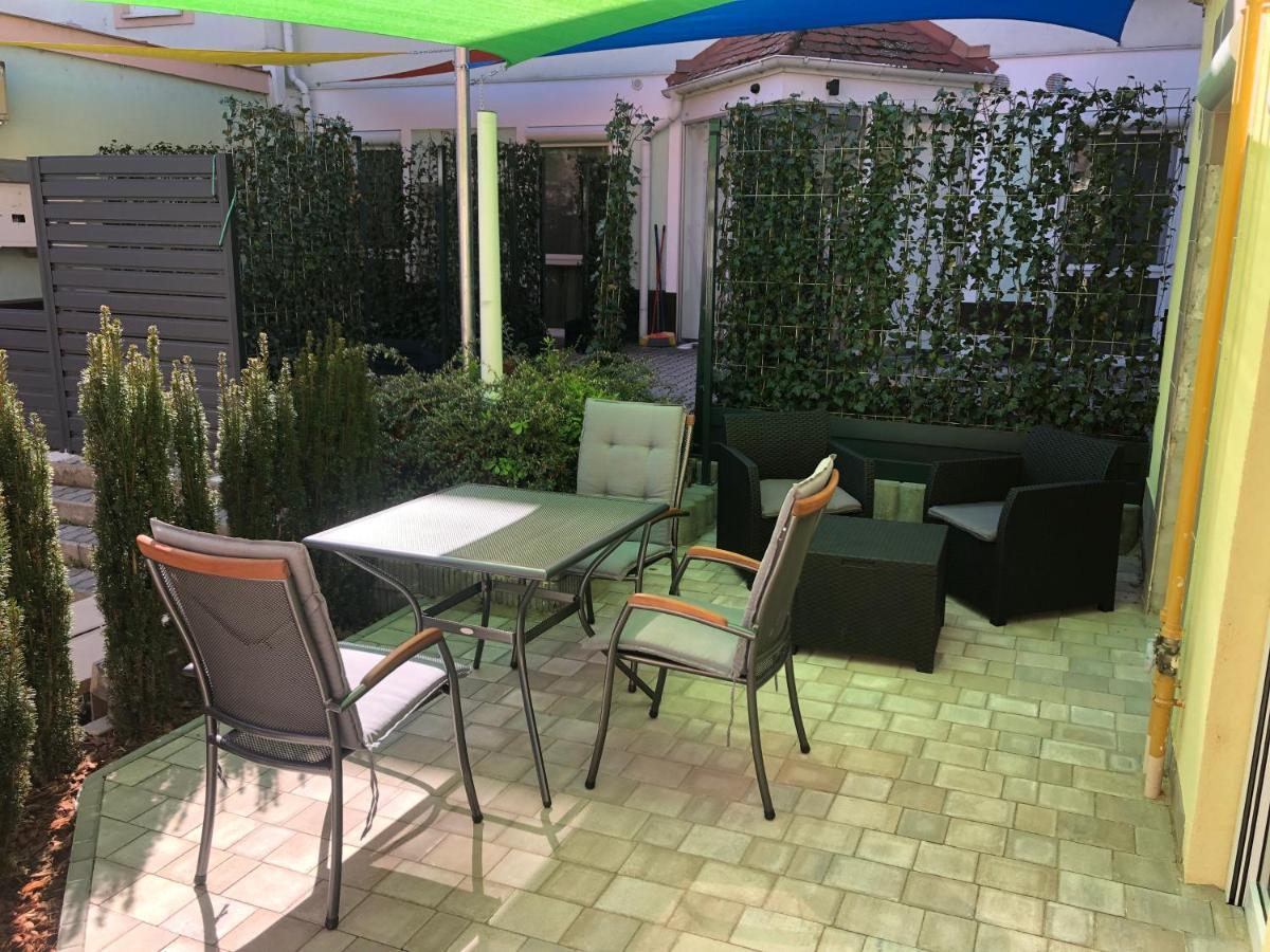 La Bella Centrum Apartmanok Piros/Sarga Хевиз Экстерьер фото